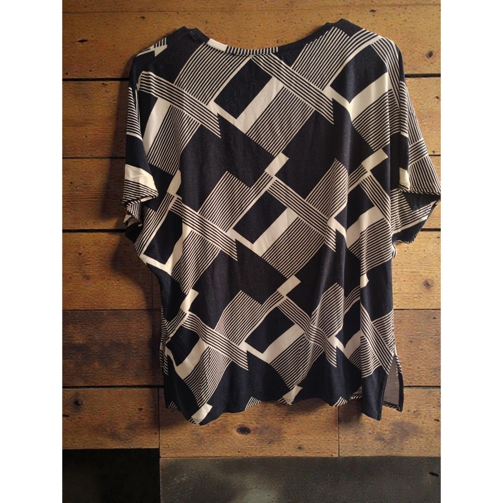 St John L Black Cream Geometric Print Knit Top Short Sleeve Relaxed - Picture 2 of 3